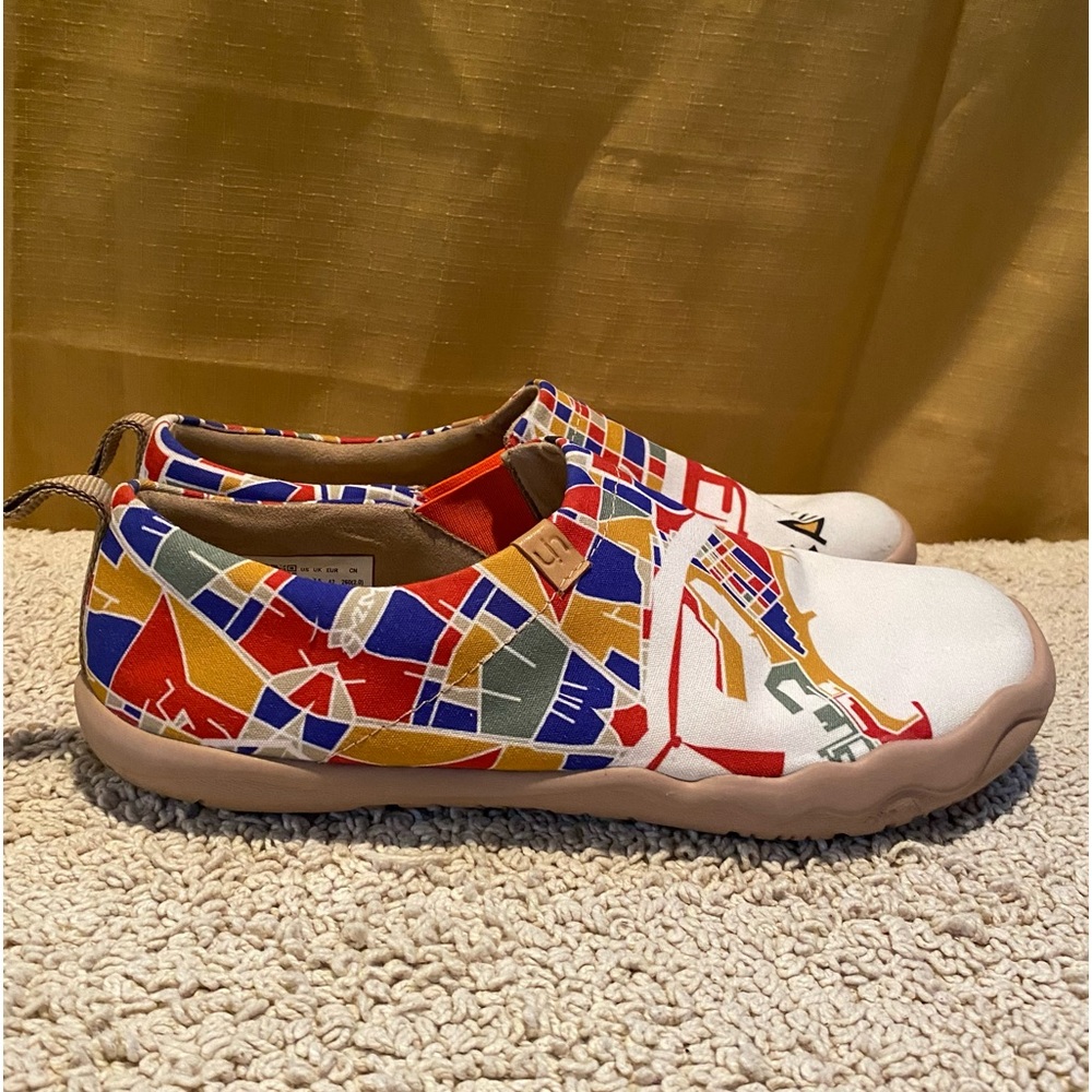 Toledo slip on men’s canvas lovers by uni- travel size 8.5 Barcelona